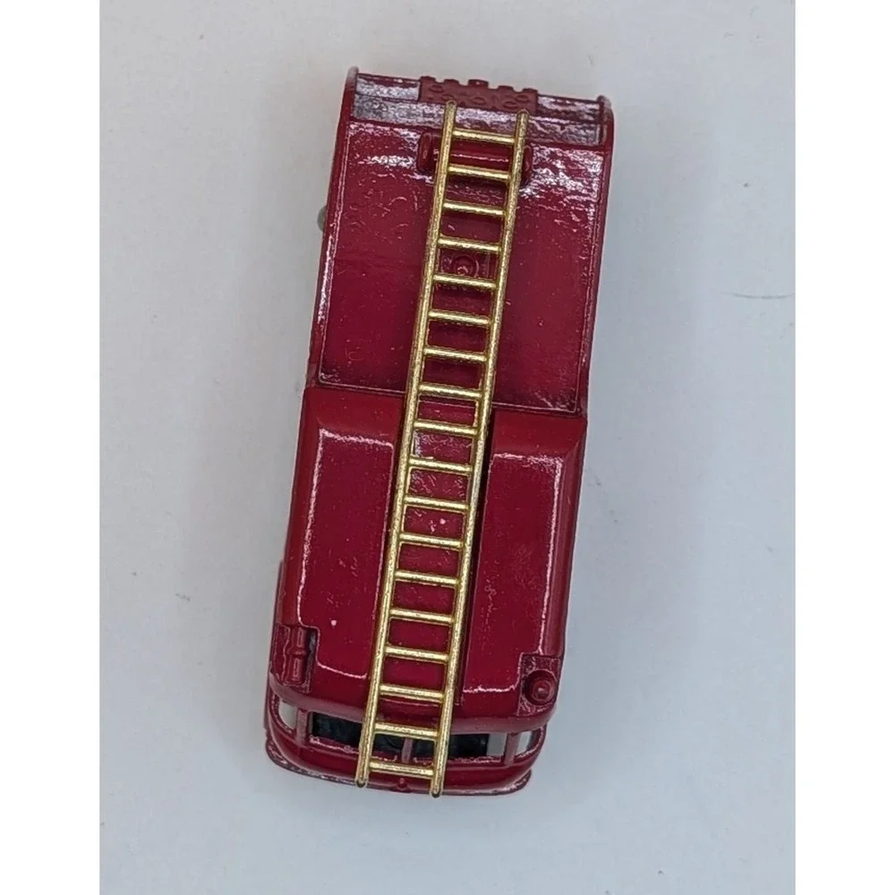 Vintage Matchbox Series 9 Fire Truck Lesney Diecast Red Made in England with Box